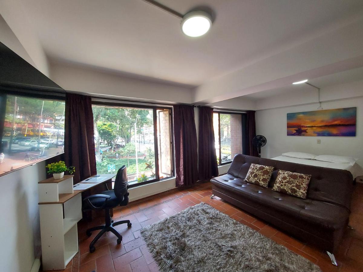Tipo Loft Parque Del Poblado * Medellin