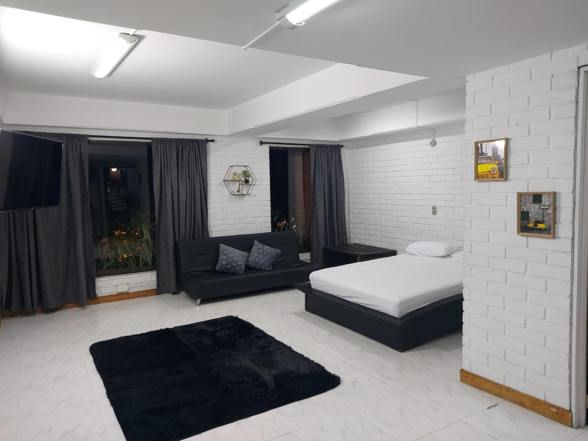Tipo Loft Parque Del Poblado * Medellin